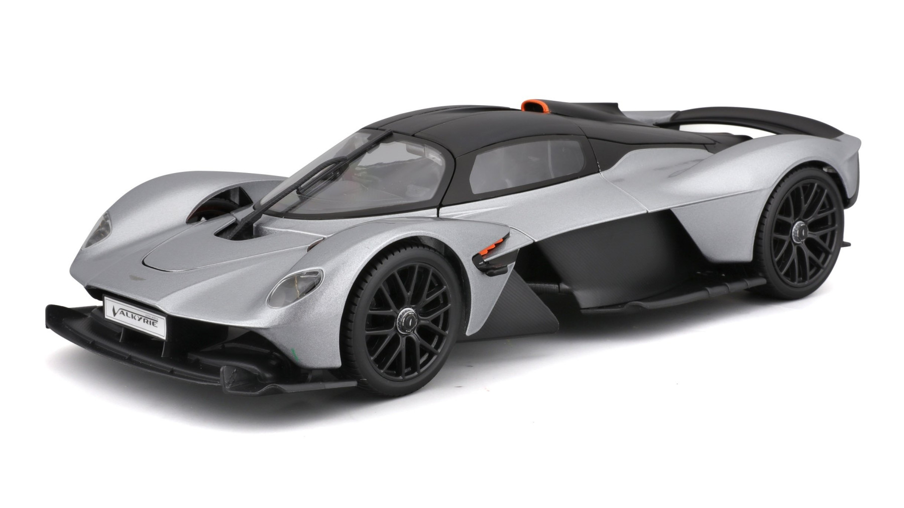 Maisto 1/18 Aston Martin Valkyrie 2022 - Image 2